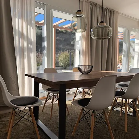 Villa-cavaion Am Gardasee